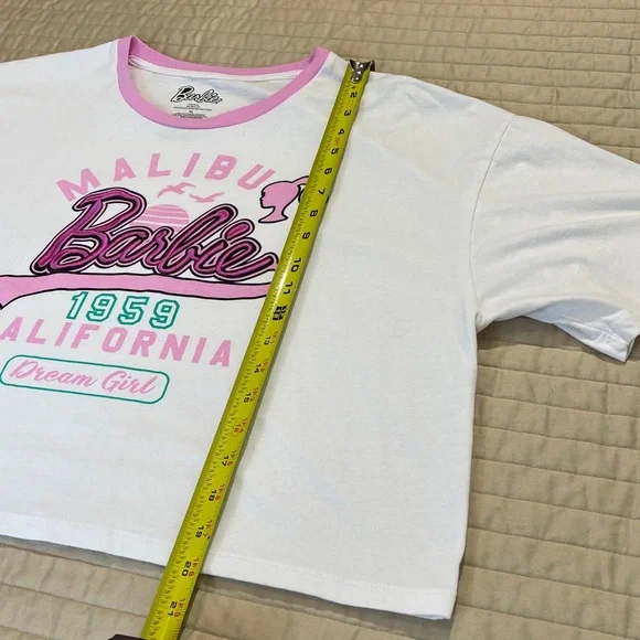 BARBIE  Barbie 1959 White AND PINK  Graphic T-Shirt WOMENS SIZE XL CROP - Picture 5 of 7